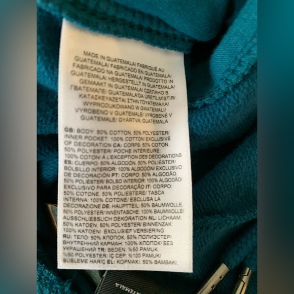 The North Face Men’s Logo Fleece Shorts - Picture 16 of 16